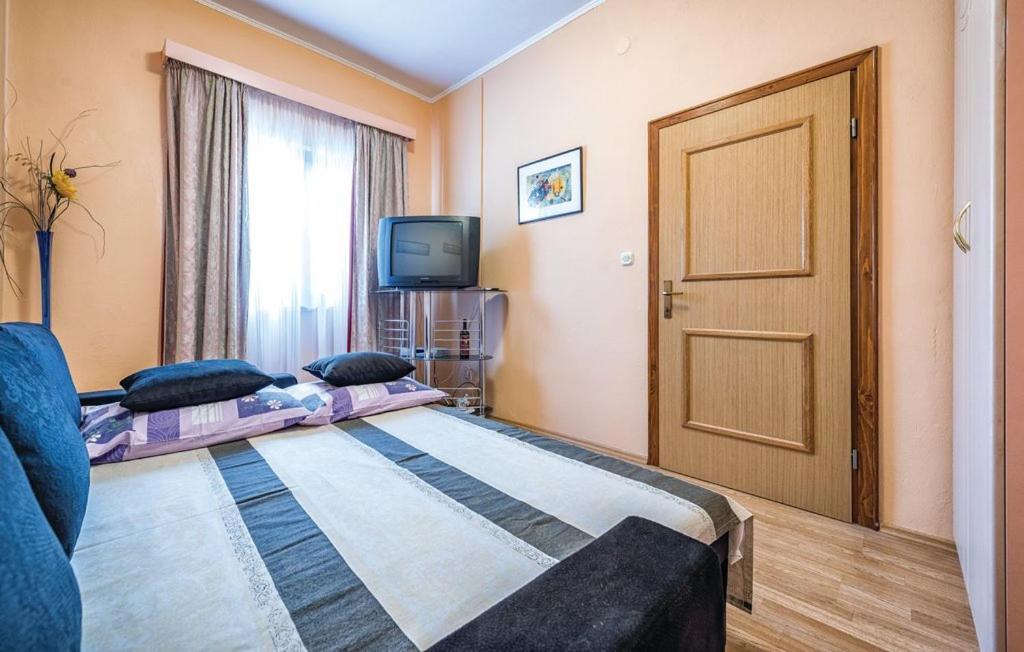 Apartment Tezak Kukci Экстерьер фото