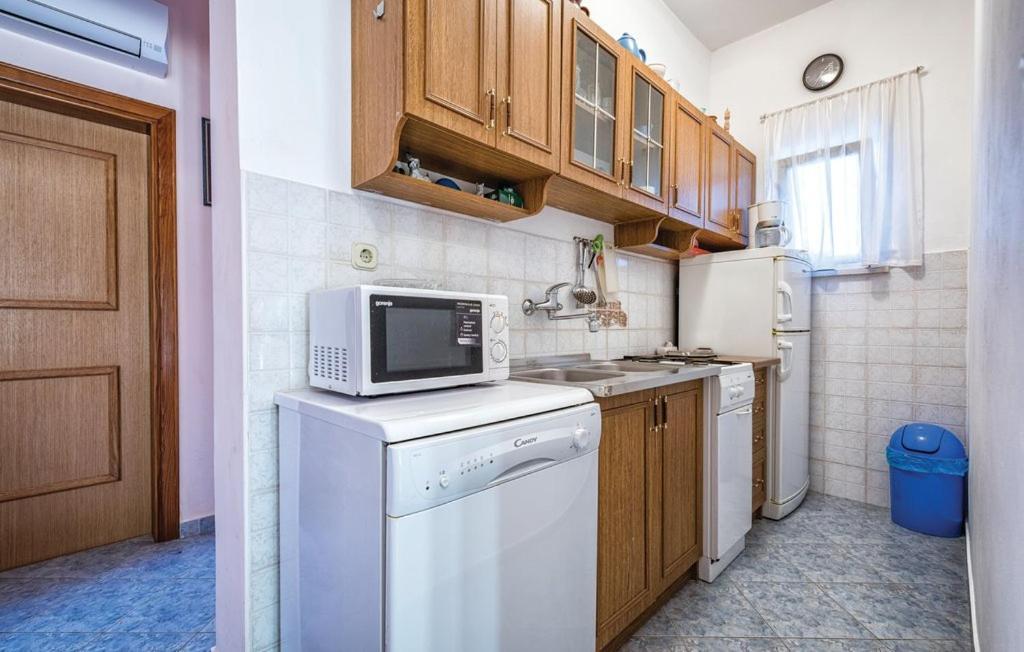 Apartment Tezak Kukci Экстерьер фото